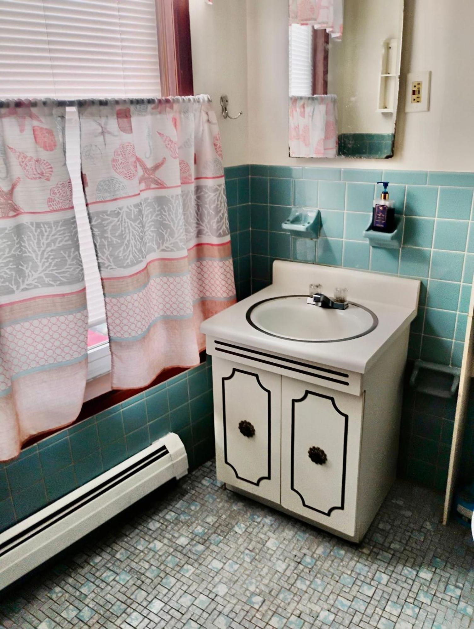 Penn Station Room Motel Casa Newark Exteriér fotografie